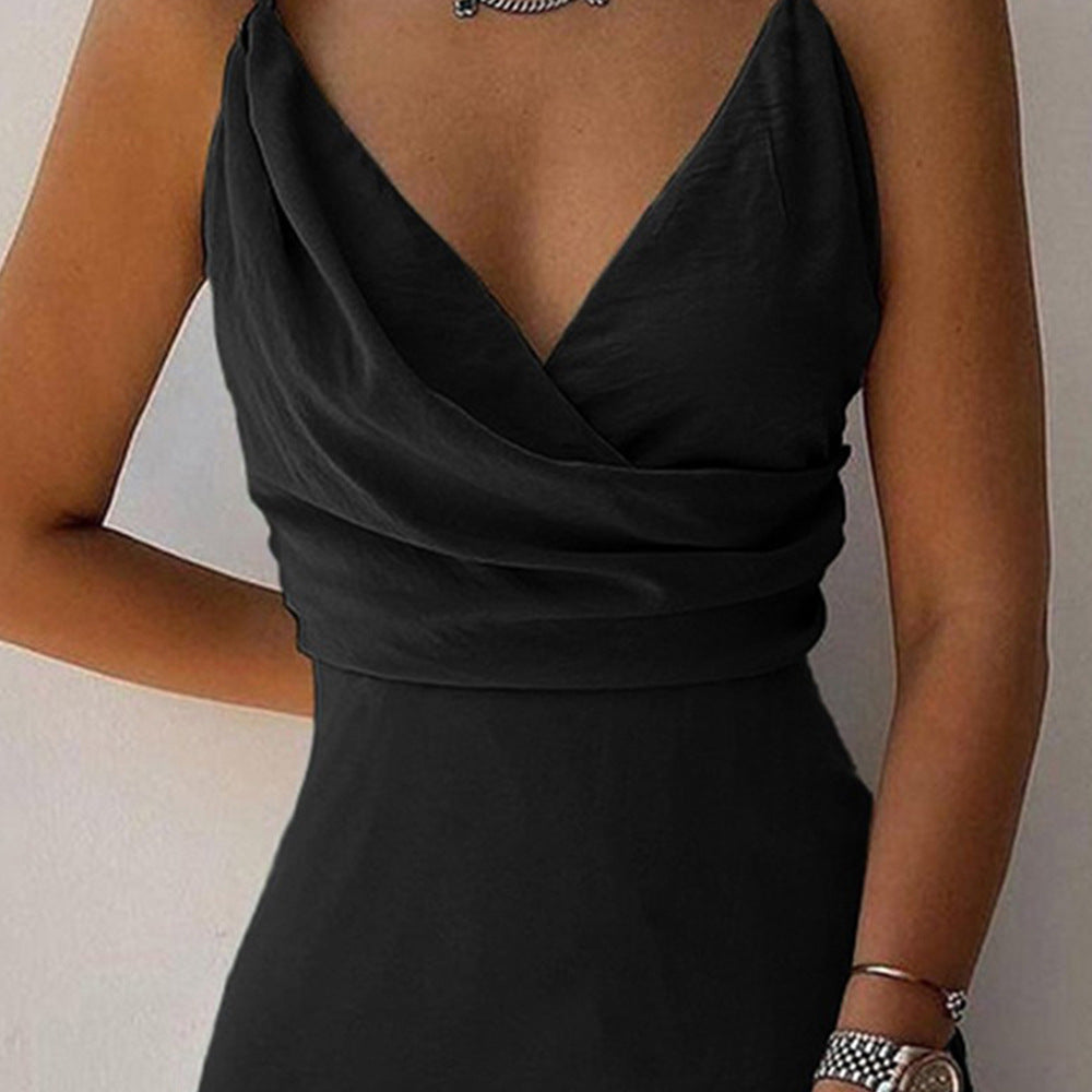 Own the night. Steal the spotlight. Zijdezachte jurk V-Neck
