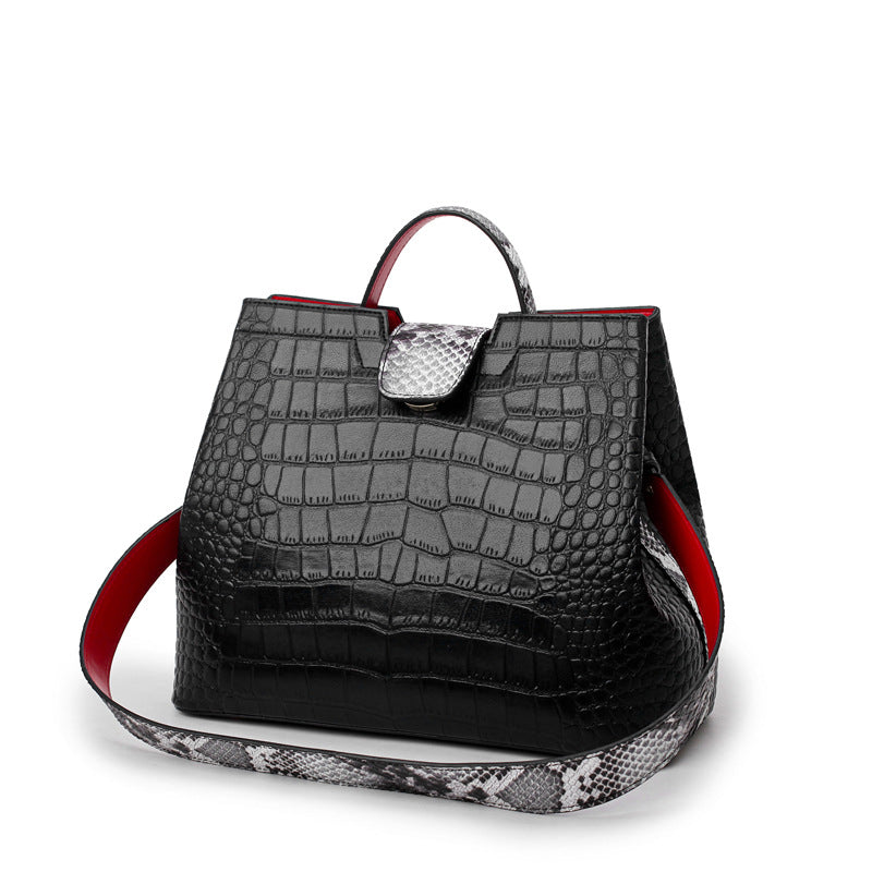 Power & Elegance – Croco Luxe Handtas