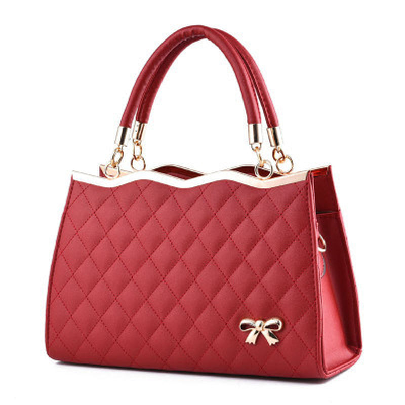 Elegant Quilted Handtas – Classy & Chic 