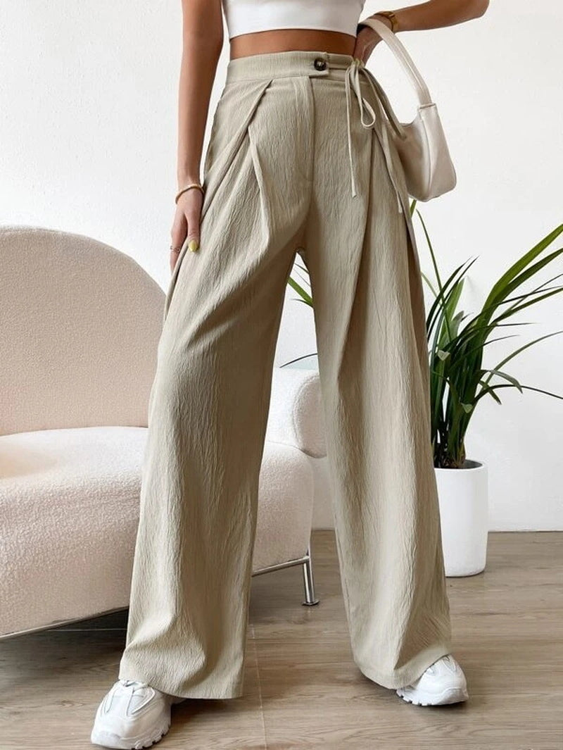 Highwaist luchtige broek - Powerful. Chic. Boss.